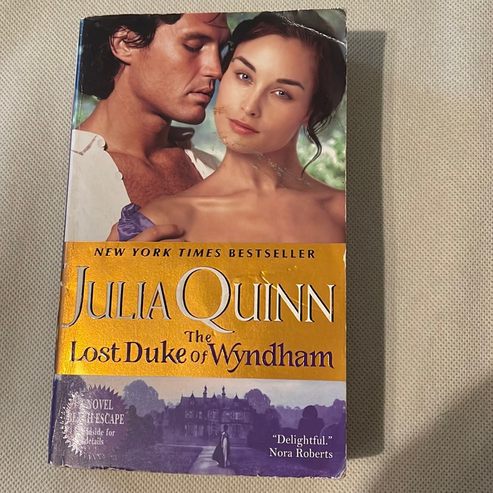 📚2/$14; 3/$16; 4/$18; 5/$20 ADD $2 for any additional books! ENJOY📚📚📚